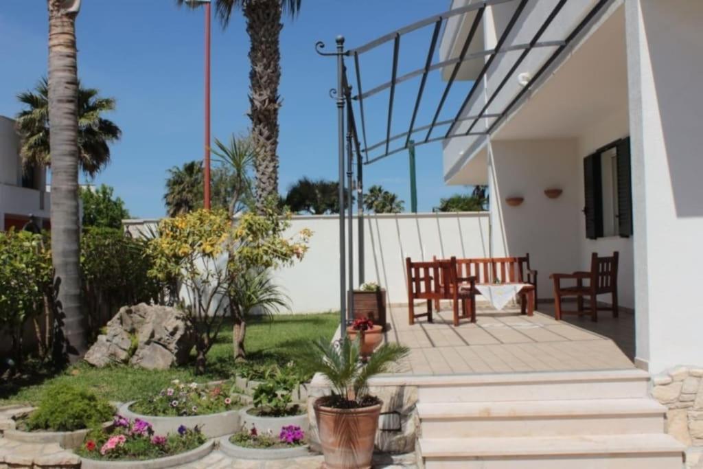 Villa Diomira Torre dell'Orso Exterior foto
